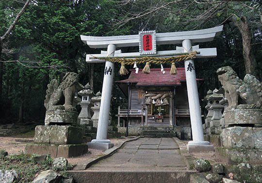 赤猪岩神社 赤猪岩神社.jpg